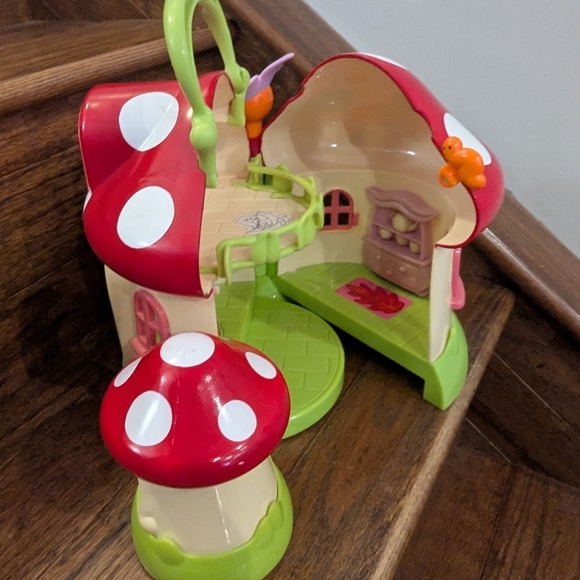 Mushroom Playhouse Whimsical Fairy Toadstool Cottage Interactive Toy - Picture 8 of 13